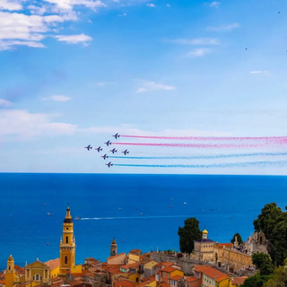 French Flyair a Mentone. Foto: Menton Riviera Merveilles. French Flyair a Mentone. Foto: Menton Riviera Merveilles.
