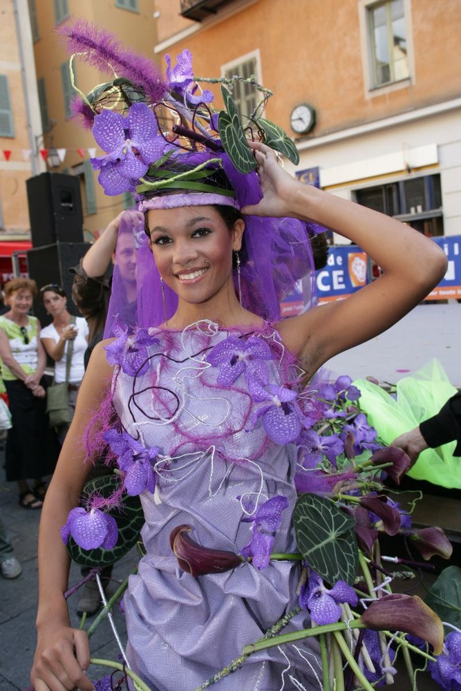 Nizza Vecchia in festa per Sainte Fleur Nizza Vecchia in festa per Sainte Fleur