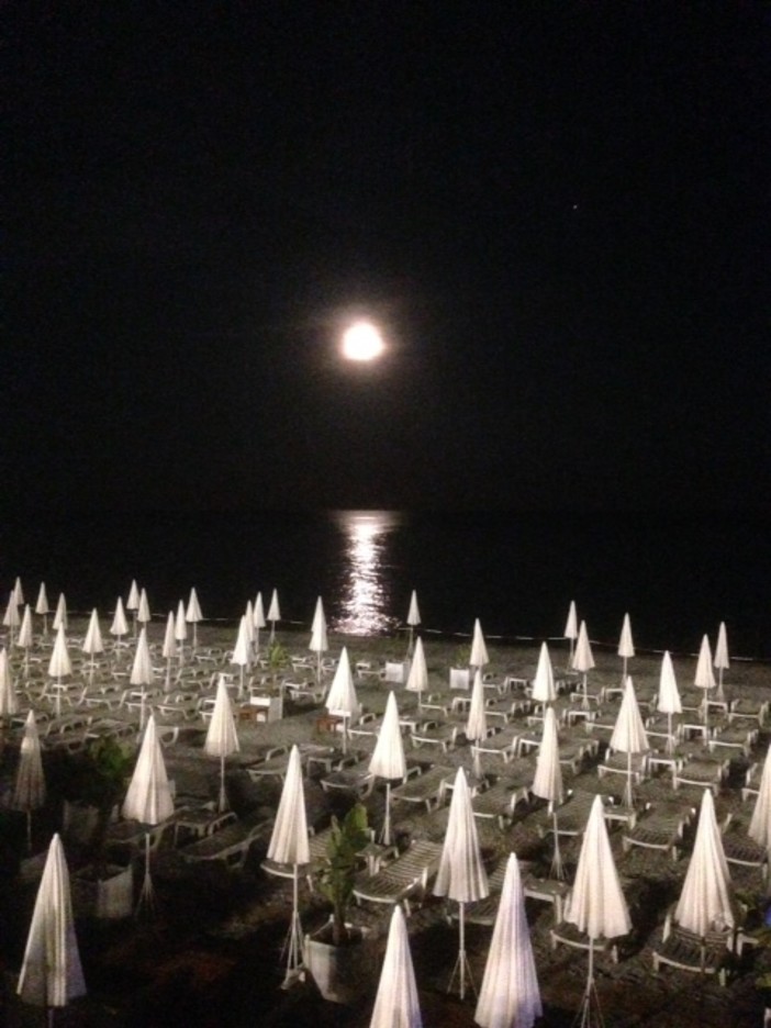 "Luna piena" di Franco Enrico Paracchini