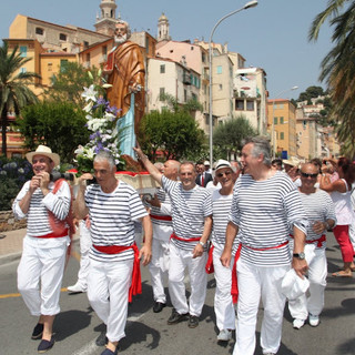 Fête de la Saint-Pierre, Mentone. Foto d'archivio. Fête de la Saint-Pierre, Mentone. Foto d'archivio.