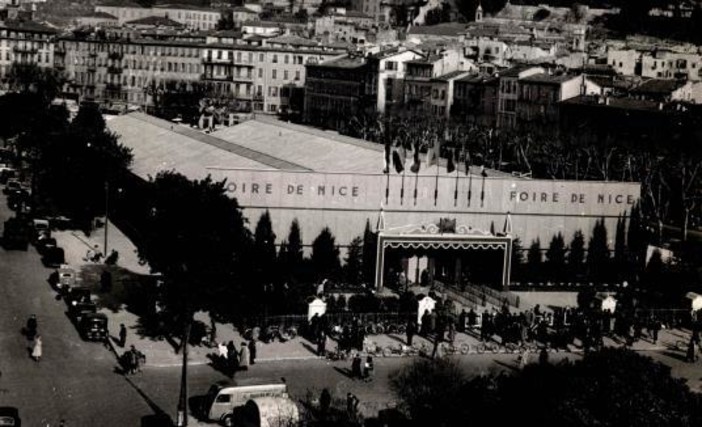 Una delle prime edizioni della Fiera di Nizza Una delle prime edizioni della Fiera di Nizza