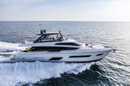Ferretti Yacht 780 al debutto mondiale al Cannes Yachting Festival