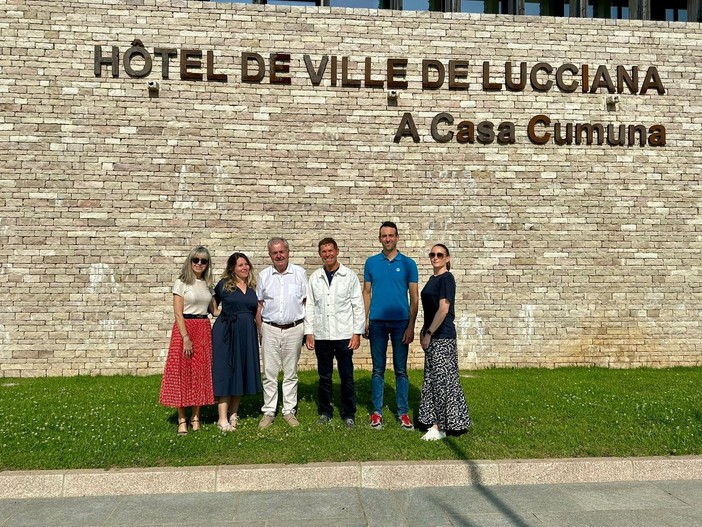 Il Comune di Dolceacqua alla Fiera di Canonica di Lucciana, in Corsica Il Comune di Dolceacqua alla Fiera di Canonica di Lucciana, in Corsica