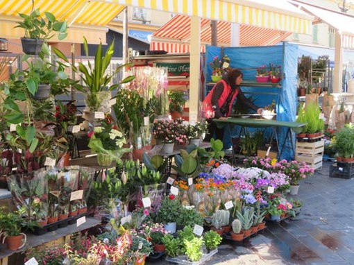 Il Mercato dei Fiori di Cours Saleya a Nizza