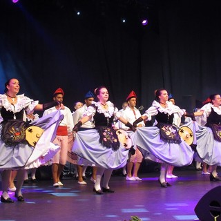 Farandole, foto di acrchivio