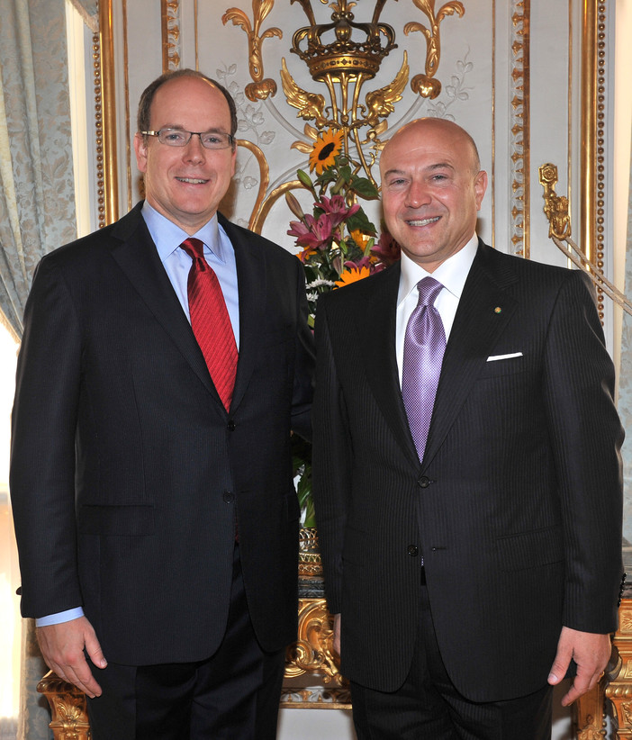 Il nuovo ambasciatore italiano Antonio Morabito ha presentato le credenziali al Sovrano S.A.S. Alberto II Il nuovo ambasciatore italiano Antonio Morabito ha presentato le credenziali al Sovrano S.A.S. Alberto II