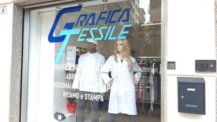 Con 'Grafica Tessile' il ricamo professionale su qualsiasi tessuto per aziende, associazioni sportive e privati Con 'Grafica Tessile' il ricamo professionale su qualsiasi tessuto per aziende, associazioni sportive e privati