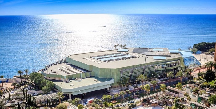 Il forum si svolge al Grimaldi Forum di Monte-Carlo