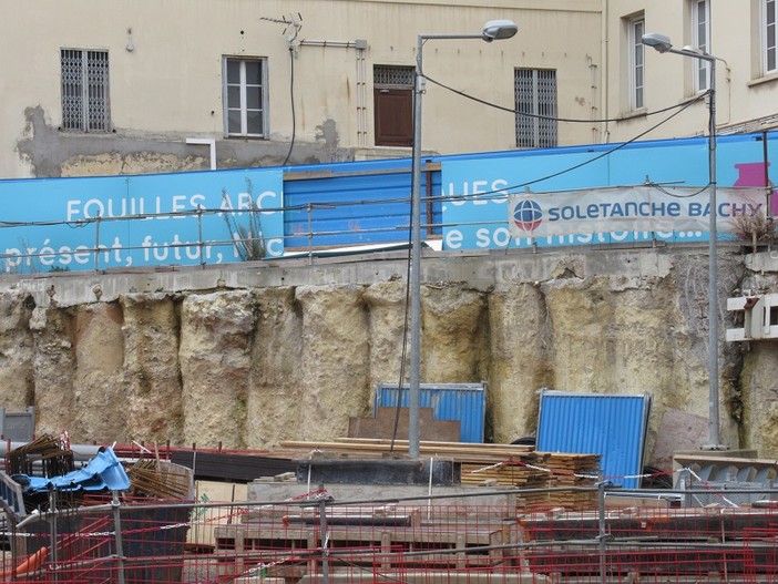 Gli scavi nei pressi di Place Garibaldi a Nizza