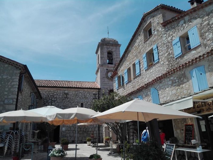 Gourdon, fotografie di Danilo Radaelli Gourdon, fotografie di Danilo Radaelli