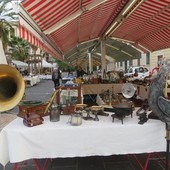 Tanti oggetti, tante curiosità: i marché à la brocante in Costa Azzurra