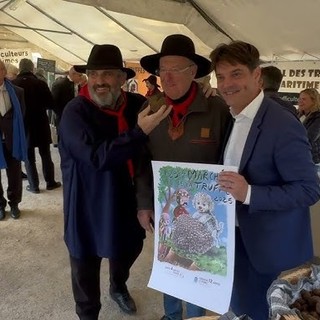 A Grasse va in scena il re della tavola: il tartufo protagonista della 30ª edizione del Marché de la Truffe