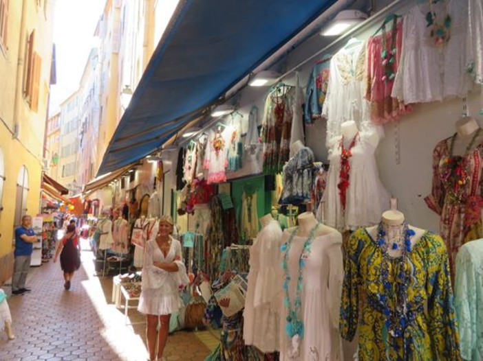 Grande braderie nel Vieux Nice