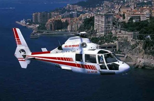Un regalo alternativo per Natale? Dona un volo in elicottero per Natale con Heli Air Monaco