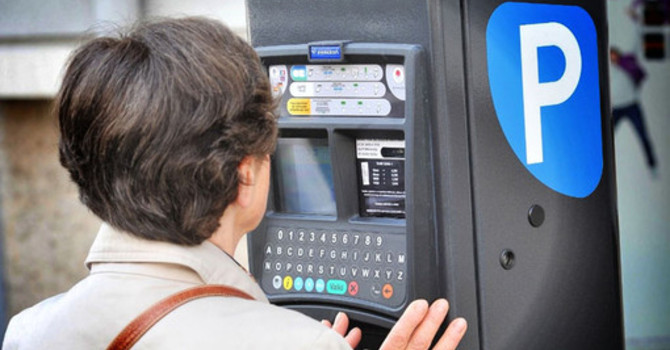 Nizza, due ore di parcheggio gratis: da domani cambia tutto