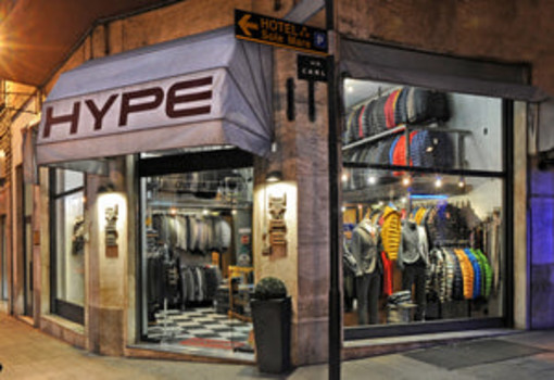Lo staff della Boutique Hype a Sanremo vi aspetta il 5 gennaio per l'inizio dei saldi di fine stagione
