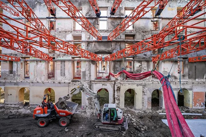 Il cantiere del futuro Hôtel des Polices - Dicembre 2023 Il cantiere del futuro Hôtel des Polices - Dicembre 2023