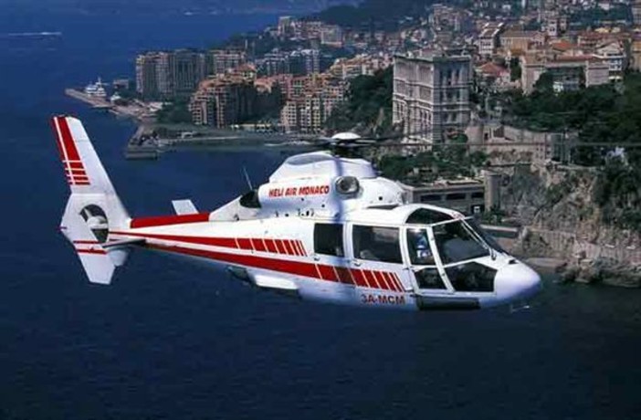 Un regalo alternativo per Natale? Dona un volo in elicottero per Natale con Heli Air Monaco Un regalo alternativo per Natale? Dona un volo in elicottero per Natale con Heli Air Monaco