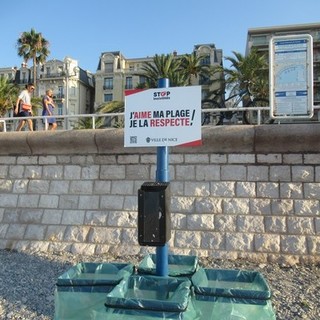 Una spiaggia di Nizza