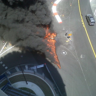Domate le fiamme sul circuito di Monte-Carlo, ma si contano i danni all'asfalto. A soli 2 giorni dal GP