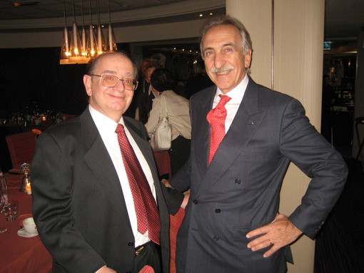 Il giornalista scientifico e fotografo Giuseppe Mazza ed il Presidente del Rotary Giuspeppe Sarno