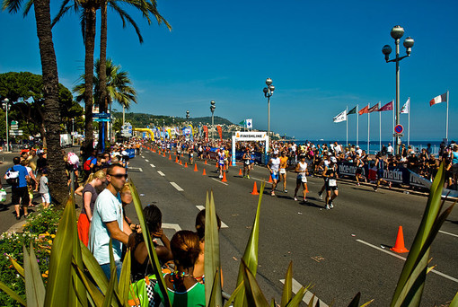 Riecco la Promenade! Domenica torna la tredicesima edizione di Ironman, le tre competizioni avranno come palcoscenico la rinnovata passeggiata a mare di Nizza.