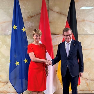 Incontro bilaterale a Berlino tra Isabelle Berro-Amadeï e Johann Wadephul. ©DR