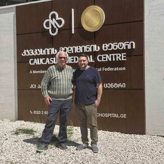 Il Professor  Borruto al Caucasian Medical Center di Tbilisi con il Direttore della Ginecologia Oncologica Professor Archil Sharashenidze