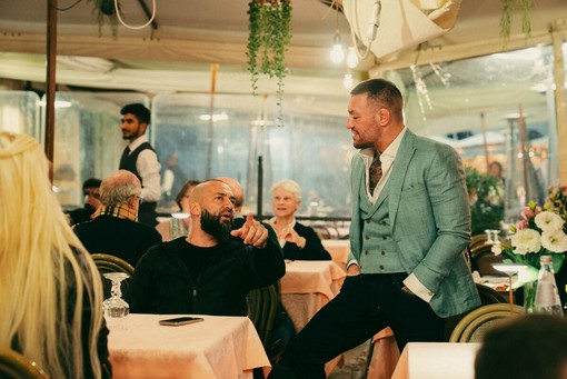 Gabriel Rapisarda e McGregor sempre più uniti: dopo Roma si parla di una possibile partnership con «Gabriel & Spirits» e si programma il prossimo evento BKFC in Italia Gabriel Rapisarda e McGregor sempre più uniti: dopo Roma si parla di una possibile partnership con «Gabriel & Spirits» e si programma il prossimo evento BKFC in Italia