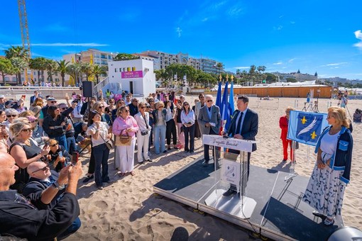 Cannes, l'inaugurazione della spiaggia dedicata a Brigitte Bardot c Mairie de Cannes Cannes, l'inaugurazione della spiaggia dedicata a Brigitte Bardot c Mairie de Cannes