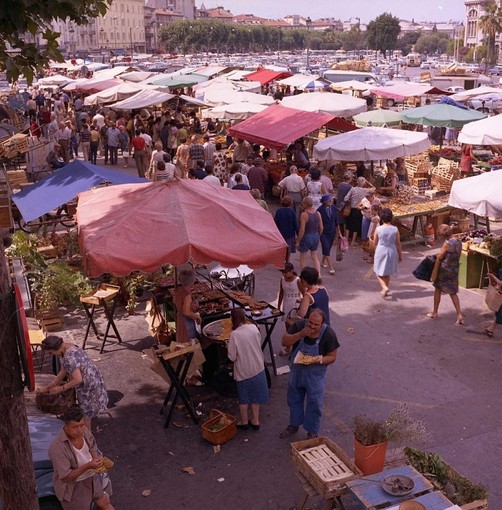 Le marché, été 1969, Photo Ville de Nice, Archives municipales