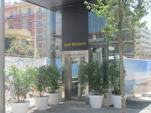 L'ingresso alla stazione della Ligne 2 a Jean Médecin