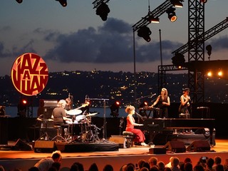Macha-Gharibian-Jazz à Juan @M.Igersheim-Office de Tourisme Antibes