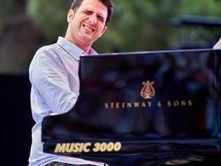 Omri Mor,© Raphael Perez Omri Mor,© Raphael Perez