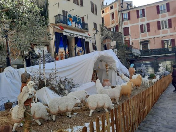 Luceram, le Crèches. Fotografie di Daniulo Radaelli Luceram, le Crèches. Fotografie di Daniulo Radaelli