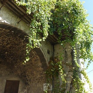 Foto 1: Perdersi nei vicoli del vieux village - OTM Levens @Département des Alpes-Maritimes @US Cagnes Escalade