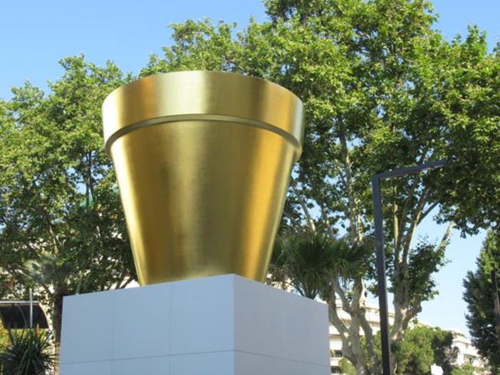 Californie, ultimi preparativi sulla Ligne 2 del tram