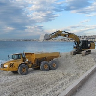 Lavori sulle spiagge di Nizza