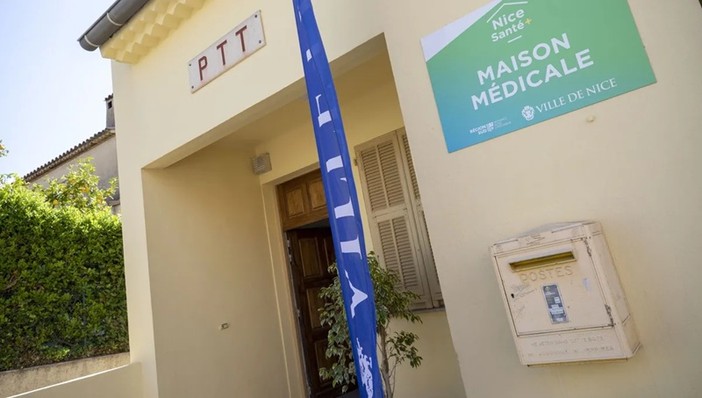 La Maison médicale de de Saint-Romain-de-Bellet dans les anciens locaux des PTT © Radio France - Mélodie Viallet La Maison médicale de de Saint-Romain-de-Bellet dans les anciens locaux des PTT © Radio France - Mélodie Viallet