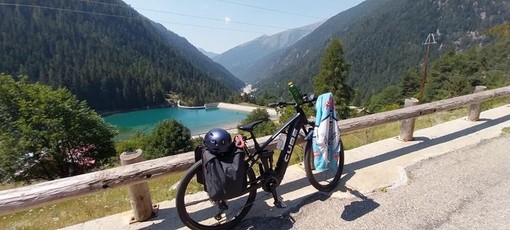 Lac du Boréon (Foto 1 - 7), Verso il Col de la Salèse (8 - 14), Col de la Salèse (15 - 16) e Lac Nègre ( 17 - 30) Lac du Boréon (Foto 1 - 7), Verso il Col de la Salèse (8 - 14), Col de la Salèse (15 - 16) e Lac Nègre ( 17 - 30)