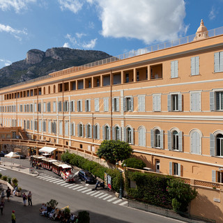 Lycée Albert Ier di Monaco. Foto: © Marc Biancheri – Wikimedia Commons (CC BY-SA 3.0).