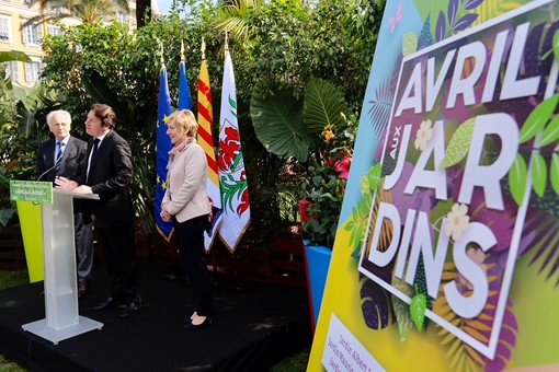 La presentazione di Avril aux Jardins