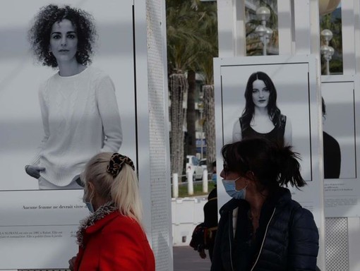 Promenade des Anglais, la mostra di Sylvia Galmot fotografie di Ghjuvan Pasquale Promenade des Anglais, la mostra di Sylvia Galmot fotografie di Ghjuvan Pasquale