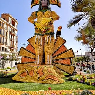 Carnevale in Costa Azzurra, Mentone raccontato da Luisella Cappio