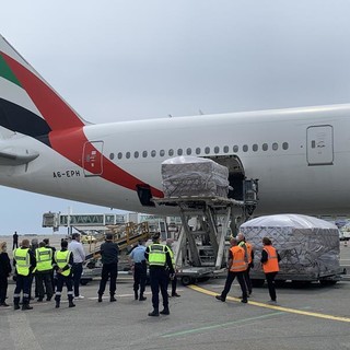 Il materiale sanitario acquistato dalla città di Nizza (13 aprile 2020, Twitter)