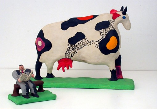 Niki de Saint Phalle, Vache et homme lisant son journal, collection MAMAC, Nice  © Niki Charitable Art Foundation / Adagp, Paris, 2025