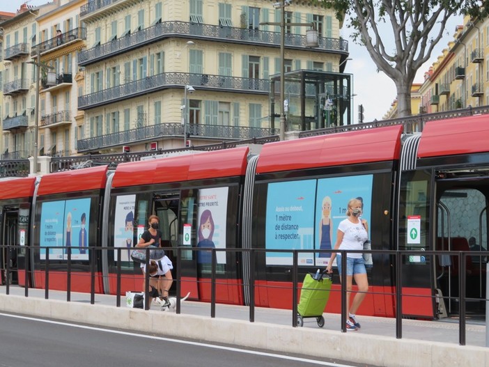 Nizza, foto d'archivio...destinata a tornare attuale Nizza, foto d'archivio...destinata a tornare attuale