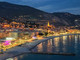 Lo splendore della notte a Mentone (Foto Ville de Menton) Lo splendore della notte a Mentone (Foto Ville de Menton)