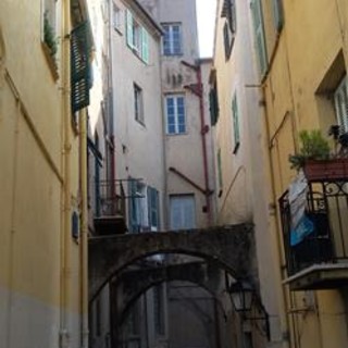 "Voila Menton" di Milena Visentini