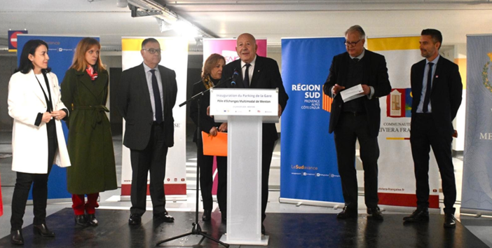 Le autorità all'inaugurazione del nuovo parcheggio sotterraneo della stazione ferroviaria Le autorità all'inaugurazione del nuovo parcheggio sotterraneo della stazione ferroviaria